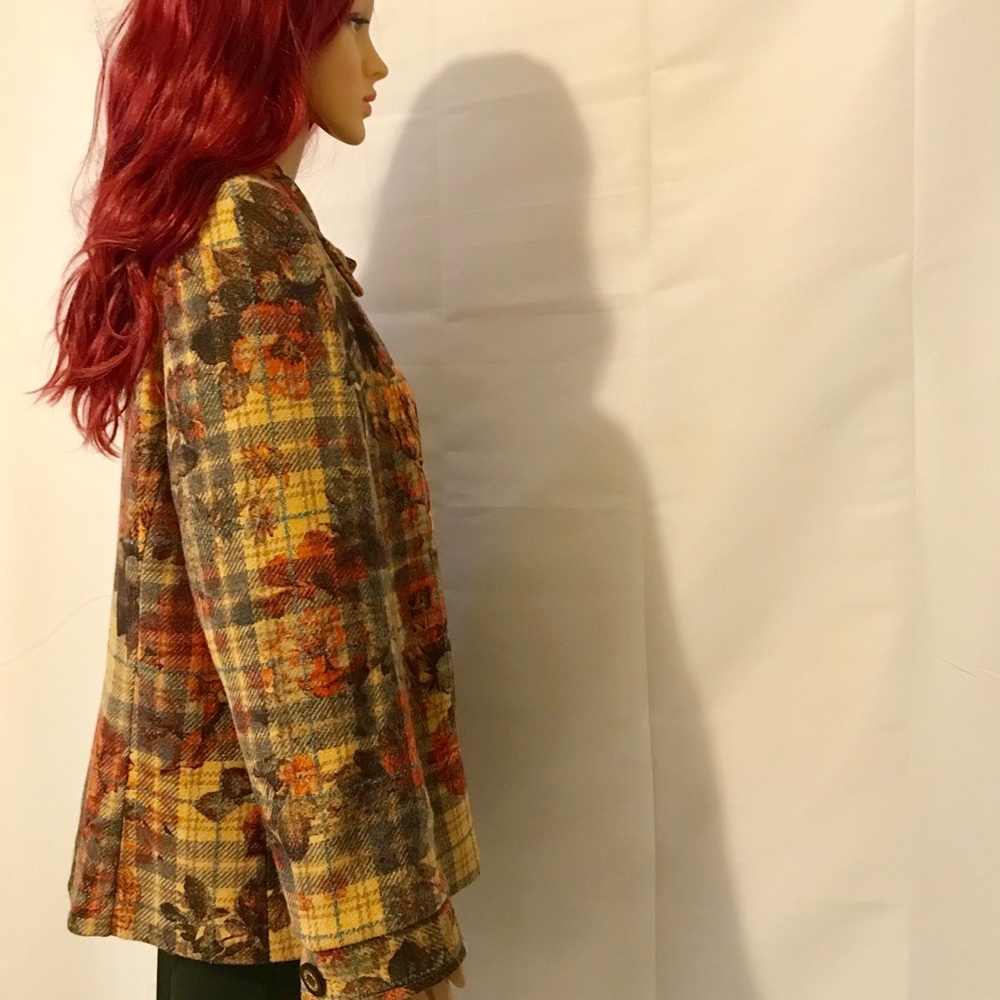 Coat - Picture 3 of 6